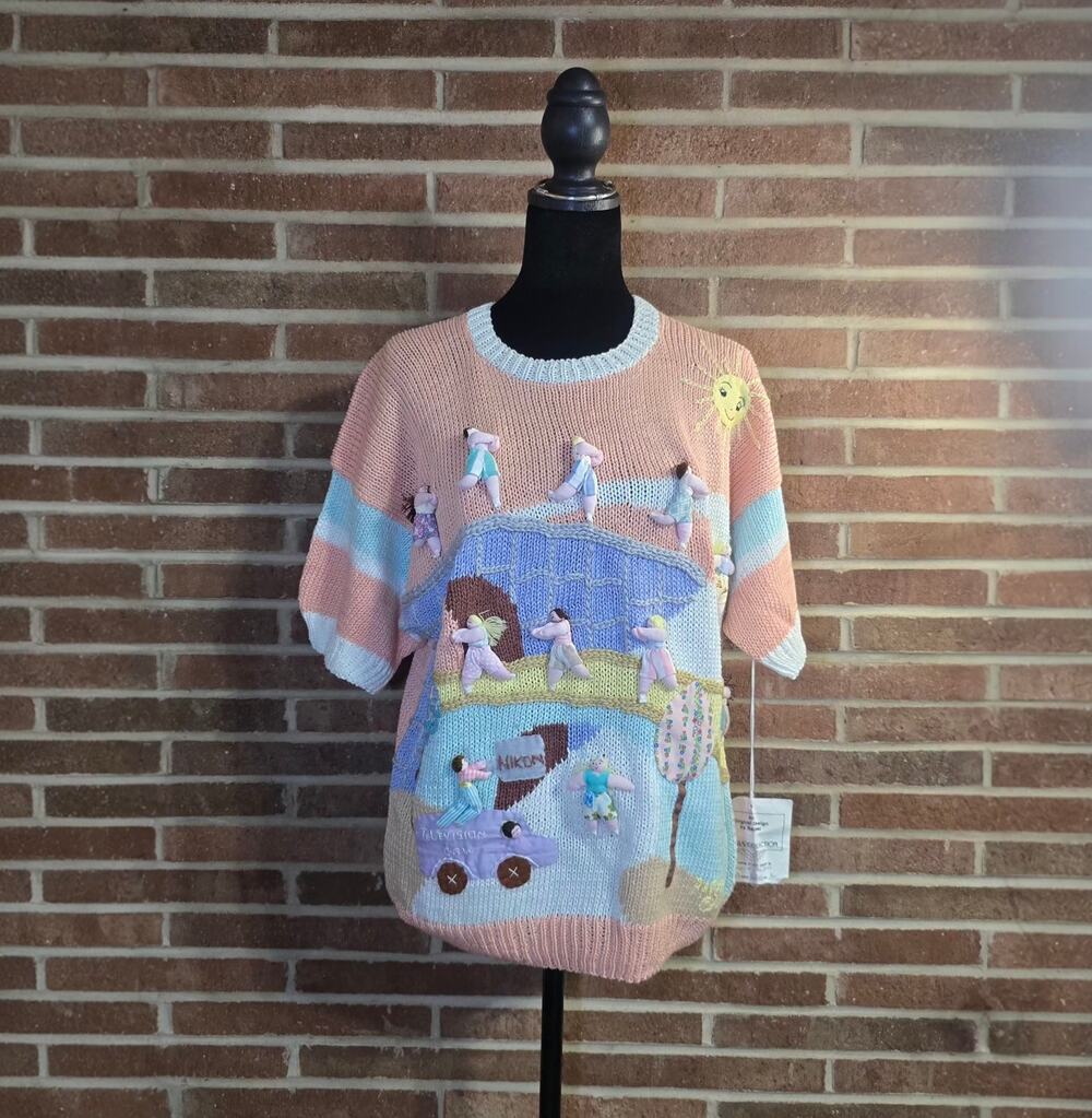 VTG Raquel's Collection 3D Novelty Knit Sweater Marathon of the Year Pastel Peru